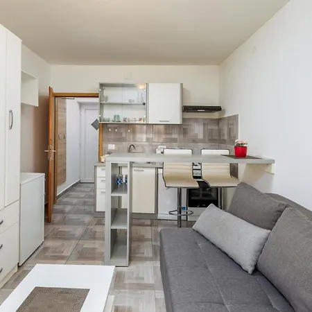Cozy In With Kitchen Stinjan